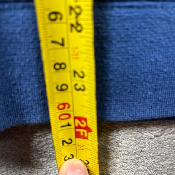 Champion Sweater Youth Extra Large 14/16 Blue Crewneck Logo Sweatshirt Jumper - Picture 6 of 8